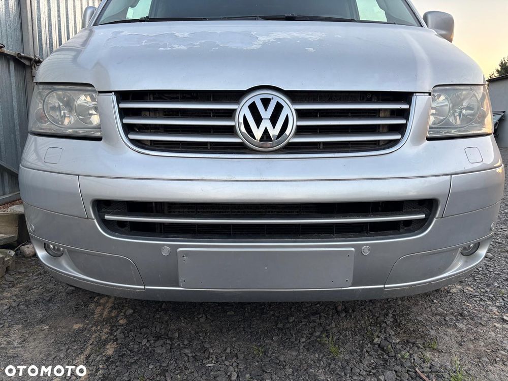 zderzak przedni kompletny na spryski PDC atrapa przód vw transporter multivan caravelle t5 LA7W - 1