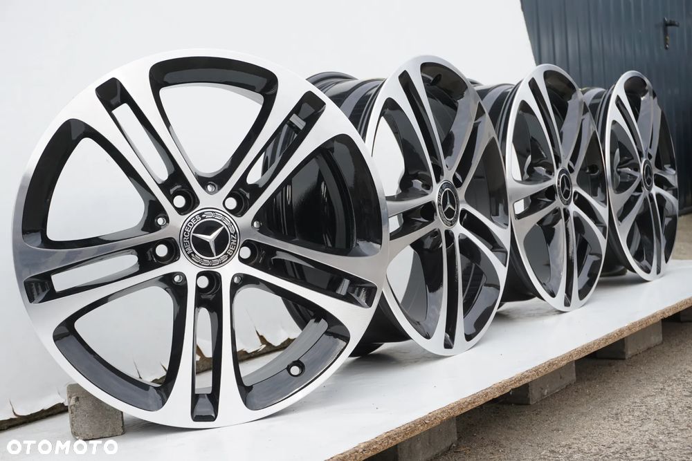 Mercedes 5x112 17 6,5J et44 W177 stan bdb - 2