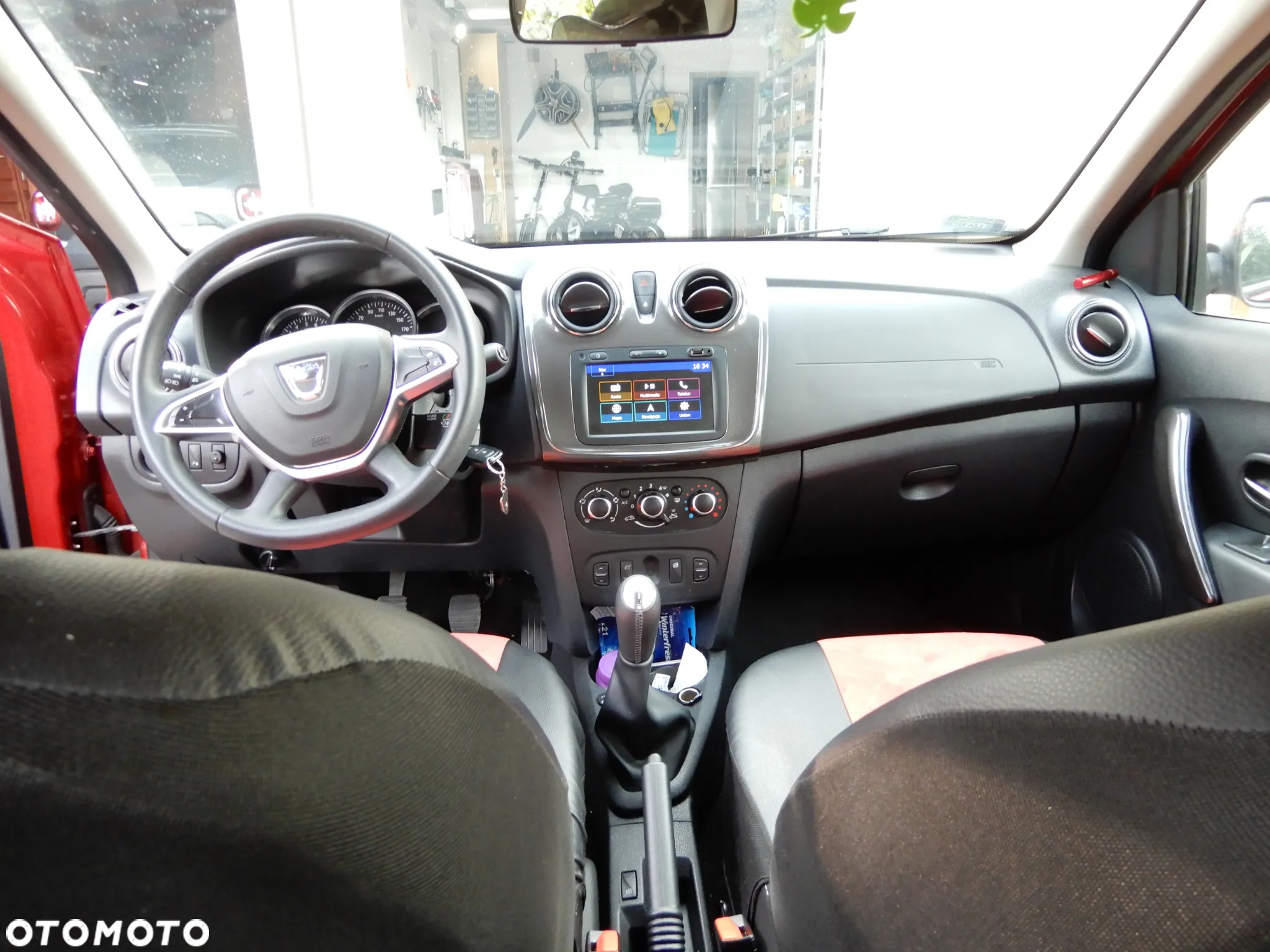 Dacia Sandero 1.0 TCe Laureate S&S - 14