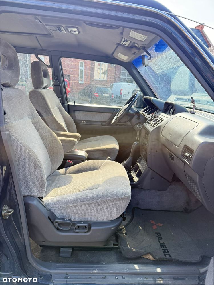 Mitsubishi Pajero 2.8 TD GLS 4os - 11
