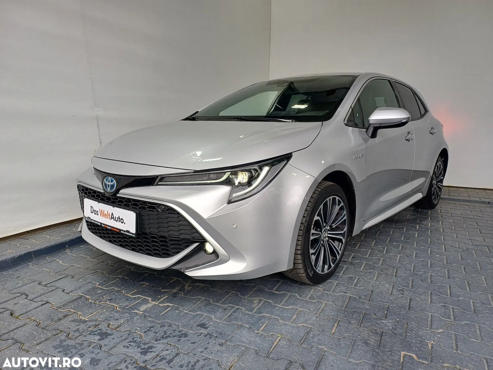 Toyota Corolla 1.8 HSD Exclusive interior Negru - 1