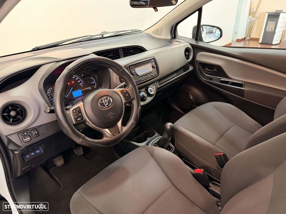Toyota Yaris 1.0 VVT-i - 9