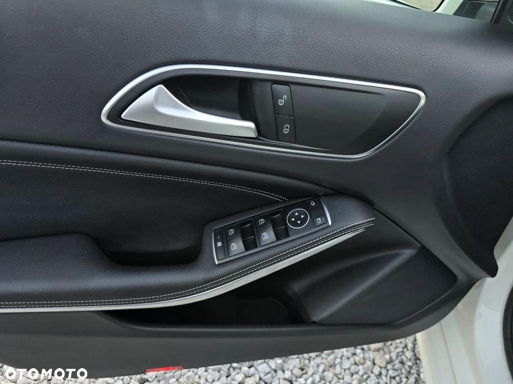 Mercedes-Benz Klasa A 180 (BlueEFFICIENCY) AMG Sport - 10