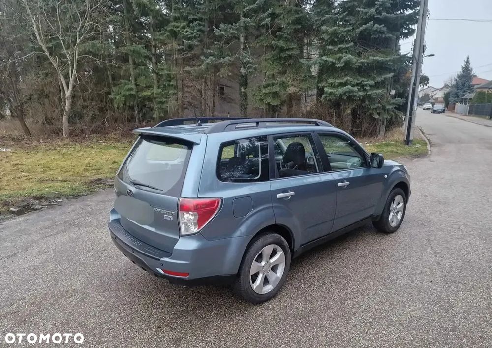Subaru Forester 2.0D Exclusive - 4