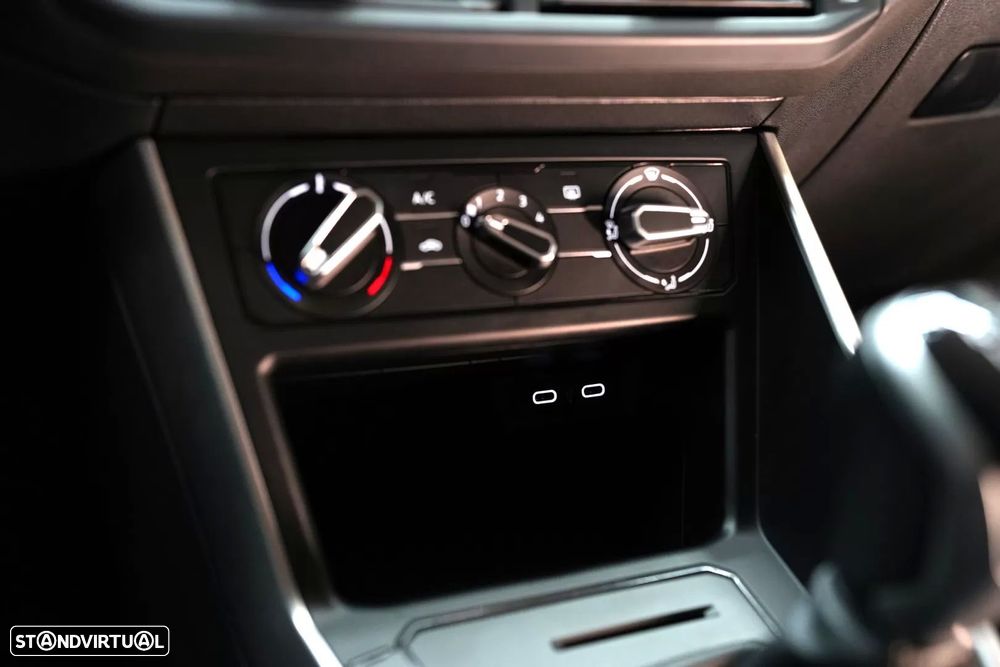 VW Taigo 1.0 TSI - 28