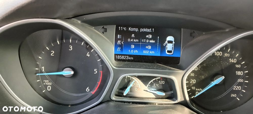 Ford Focus 1.5 TDCi DPF Start-Stopp-System ST-Line - 18