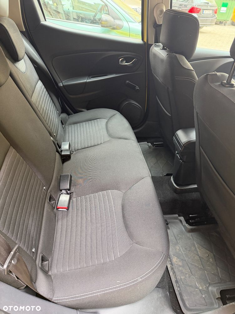 Renault Clio 1.2 16V 75 Collection - 5