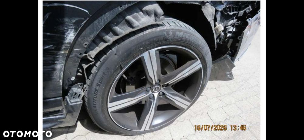 Volvo XC 90 T5 AWD Geartronic RDesign - 8
