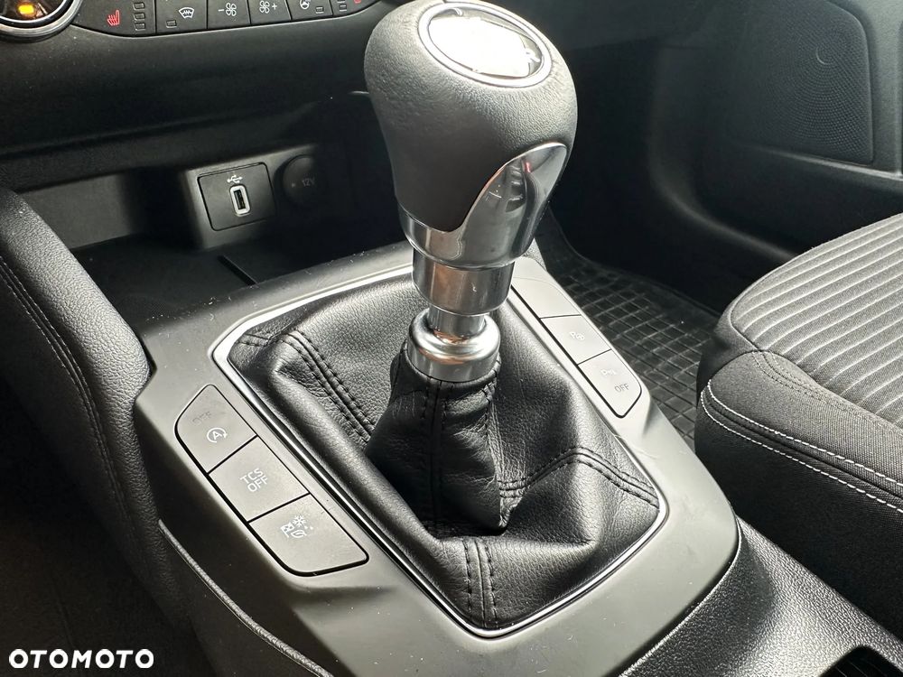 Ford Focus 1.0 EcoBoost Titanium X - 22