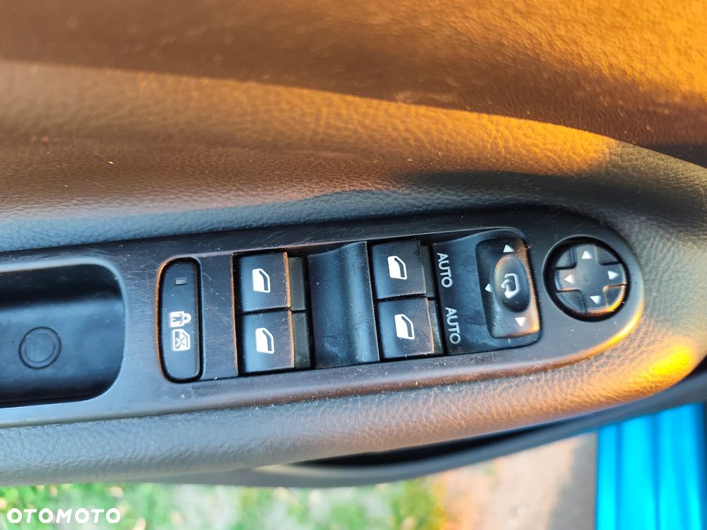 Citroën C3 Picasso 1.6 HDi Exclusive Euro5 - 17