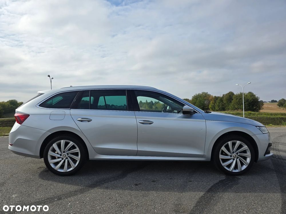 Skoda Octavia 2.0 TDI 4x4 Style DSG - 11