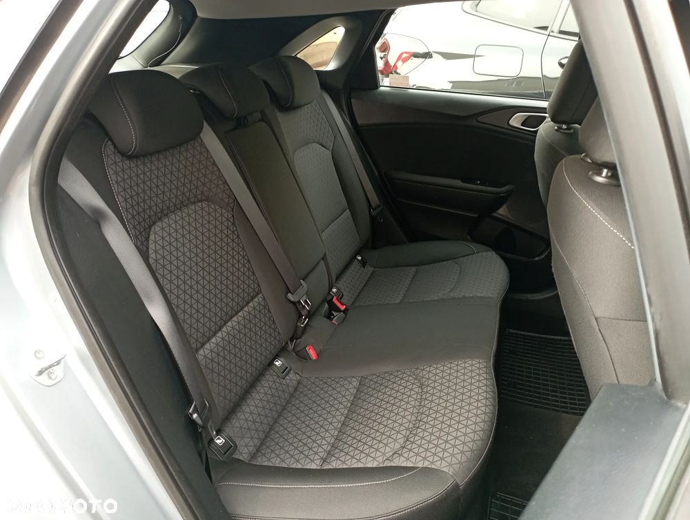 Kia Ceed 1.4 T-GDI M DCT - 10