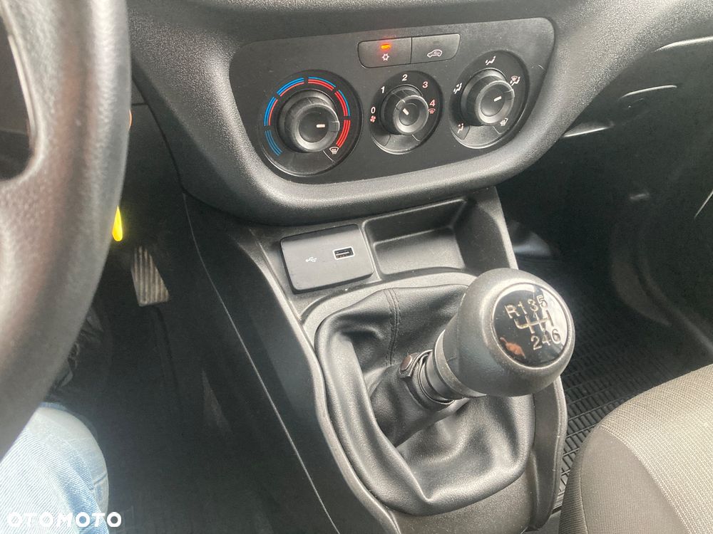 Fiat Doblo - 19