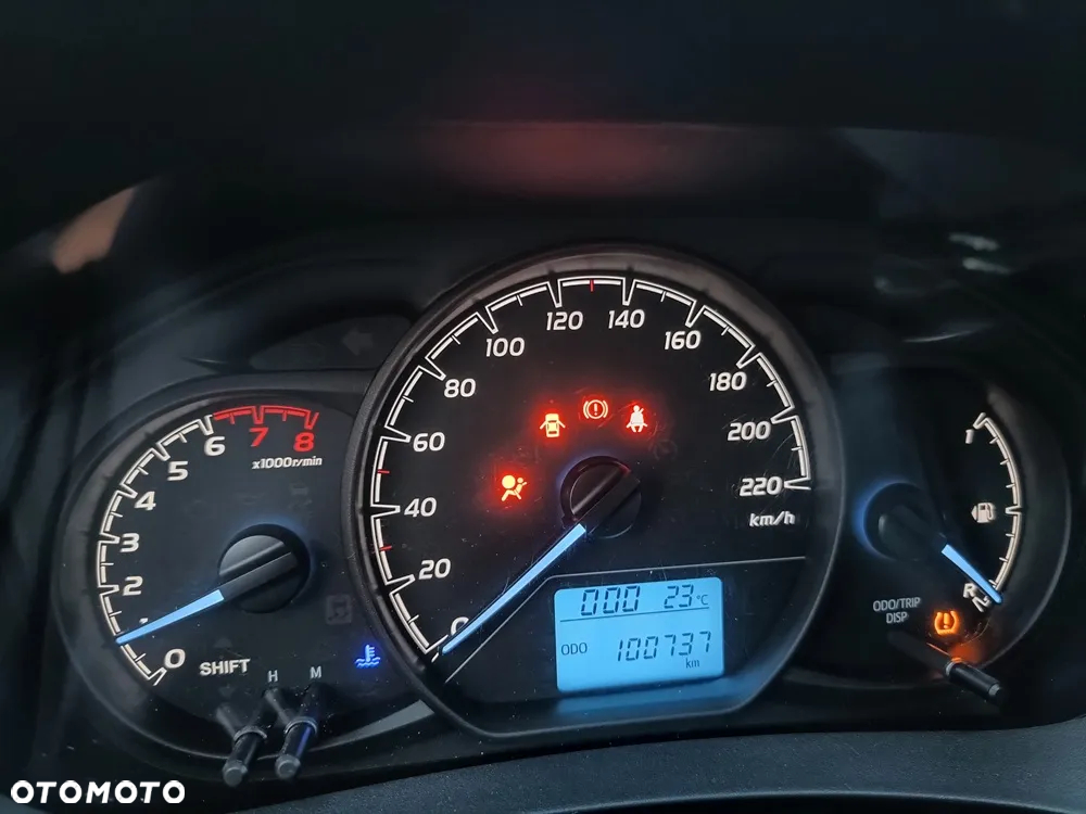 Toyota Yaris 1.0 Active - 12