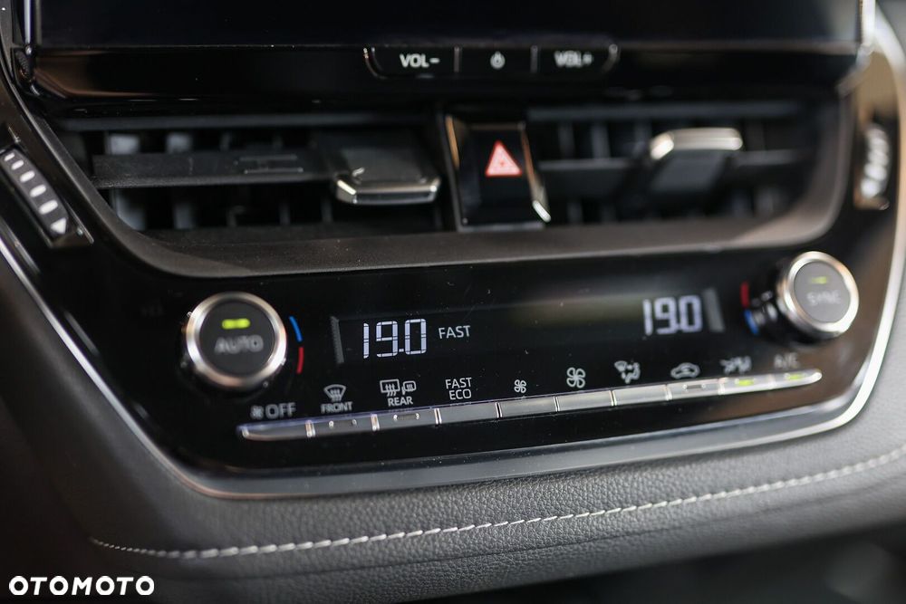 Toyota Corolla 1.8 Hybrid Comfort - 39