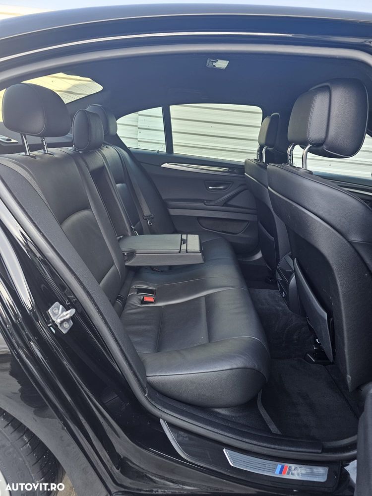 BMW Seria 5 520d Sport-Aut. - 23