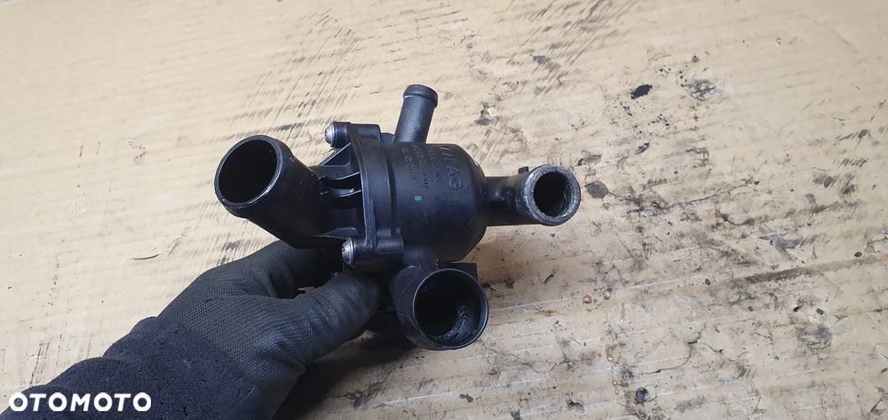 Obudowa termostatu króciec Seat Leon 1.6 TDI 03L121111R - 4