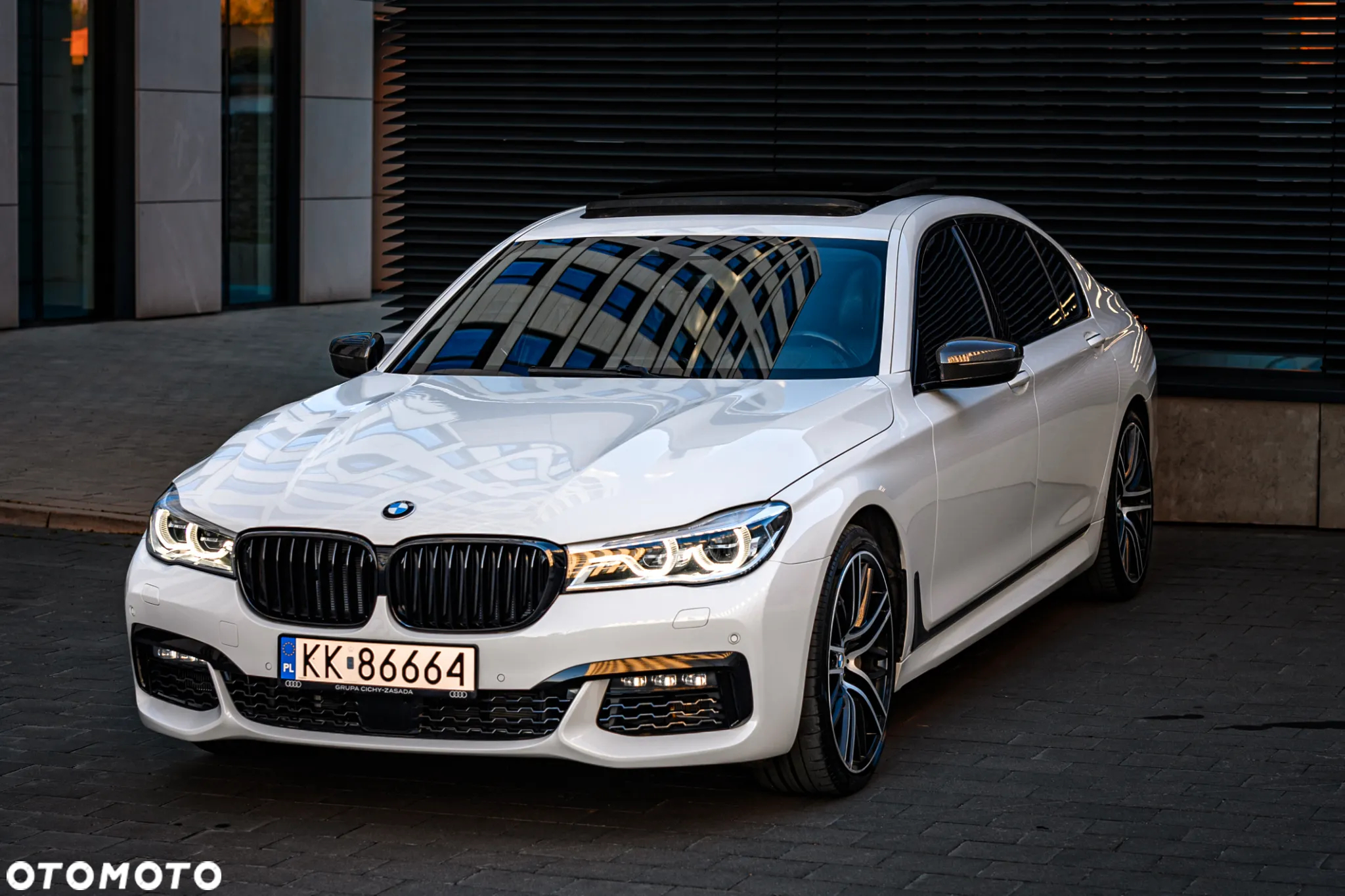 BMW Seria 7 750Li xDrive - 8