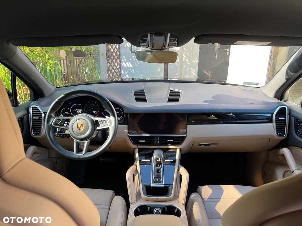 Porsche Cayenne Standard - 6