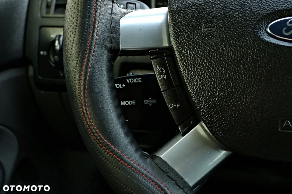 Ford Kuga 2.0 TDCi 2x4 Trend - 35