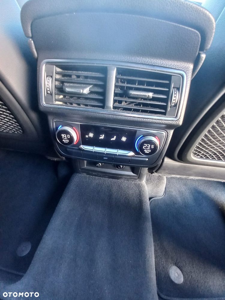 Audi Q7 - 32