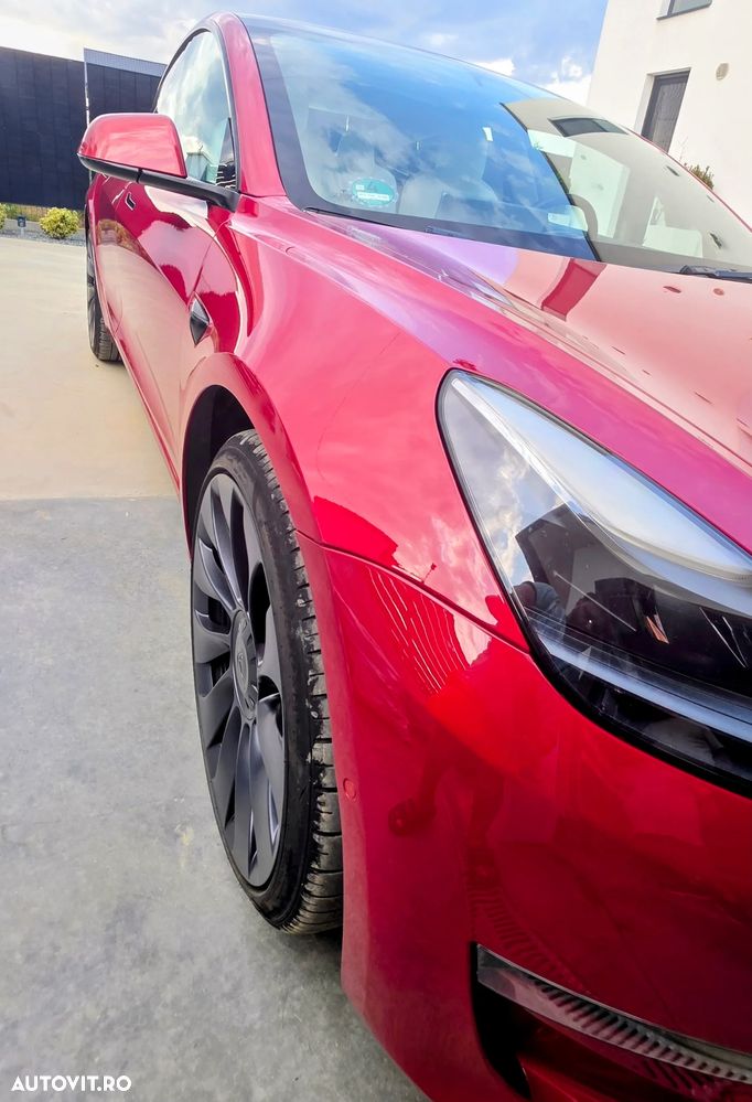 TESLA Model 3 2022 — imagine 4