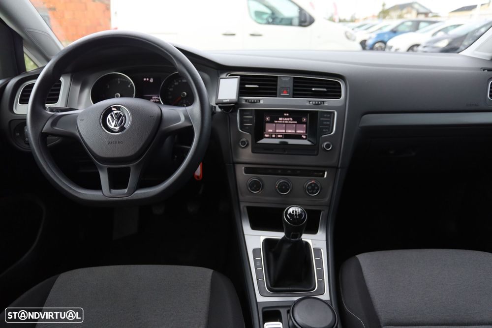 VW Golf 1.6 TDI Trendline - 11