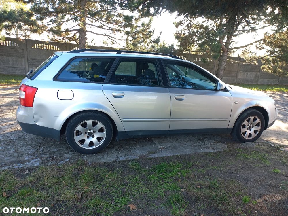 Audi A4 B6 kombi 1.9 TDI 130km 03r LY7W  wszystkie części maska zderzak drzwi lampa - 3