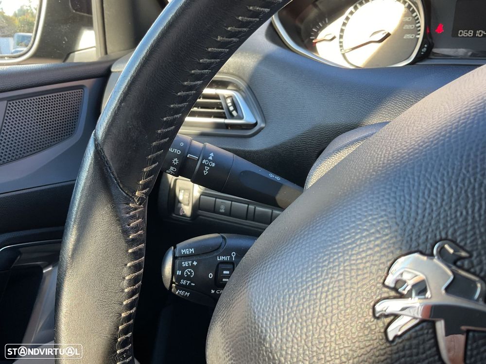 Peugeot 308 SW 1.5 BlueHDi Style - 38