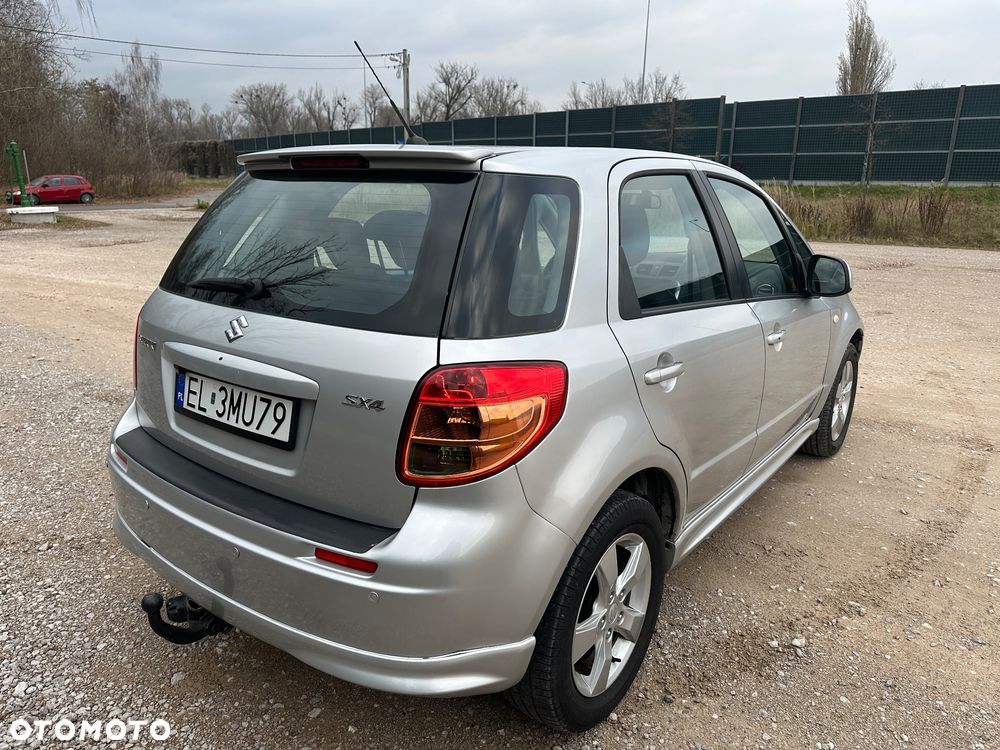 Suzuki SX4 1.6 VVT 4x2 Limited - 11
