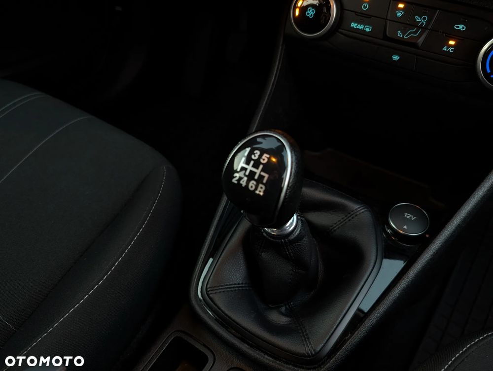 Ford Fiesta 1.5 TDCi SYNC Edition - 11