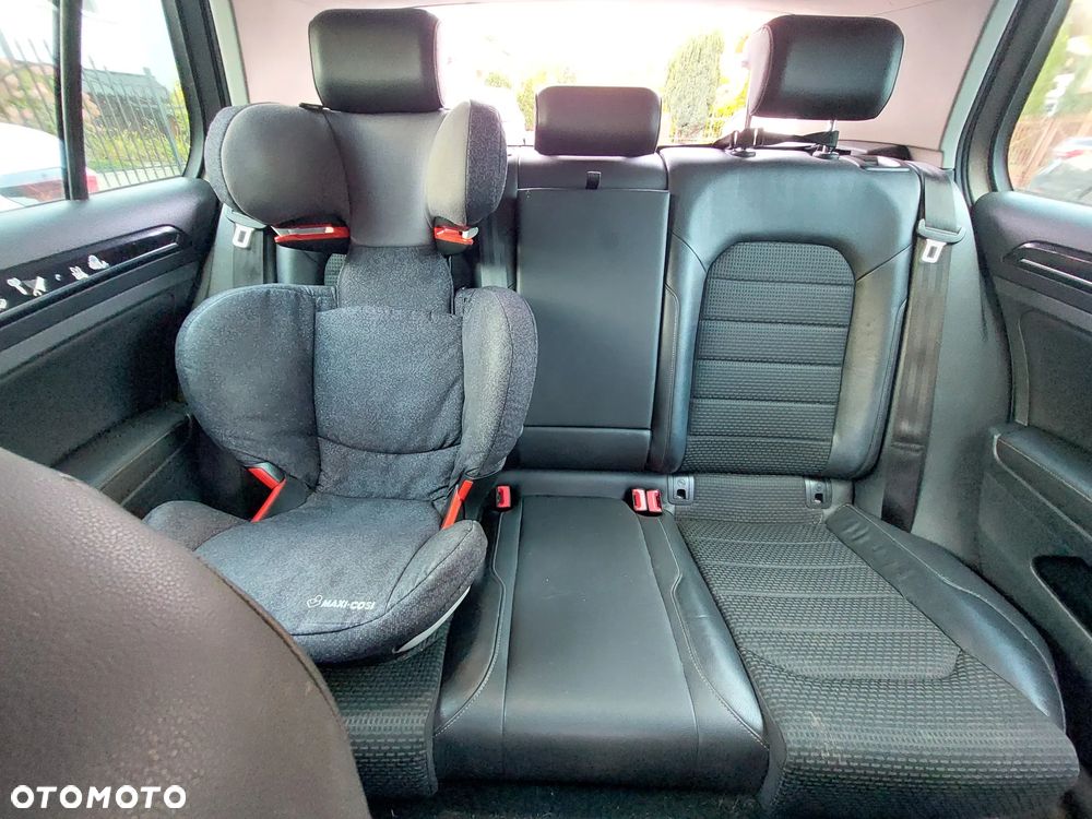 Volkswagen Golf - 3