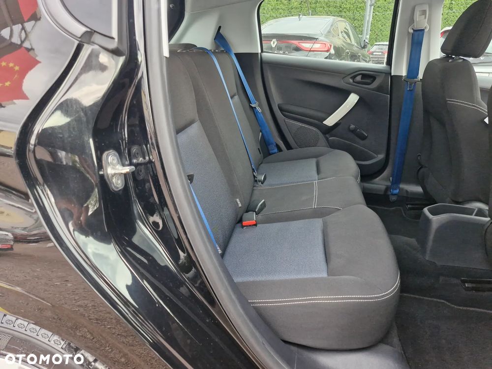 Peugeot 208 PureTech 82 Urban Move - 19