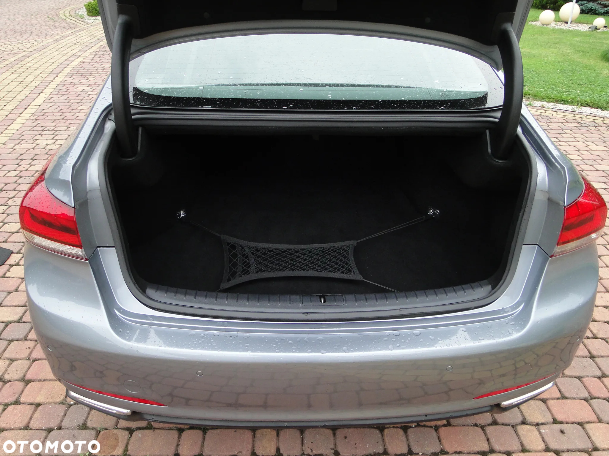 Hyundai Genesis 3.8 V6 GDI - 25