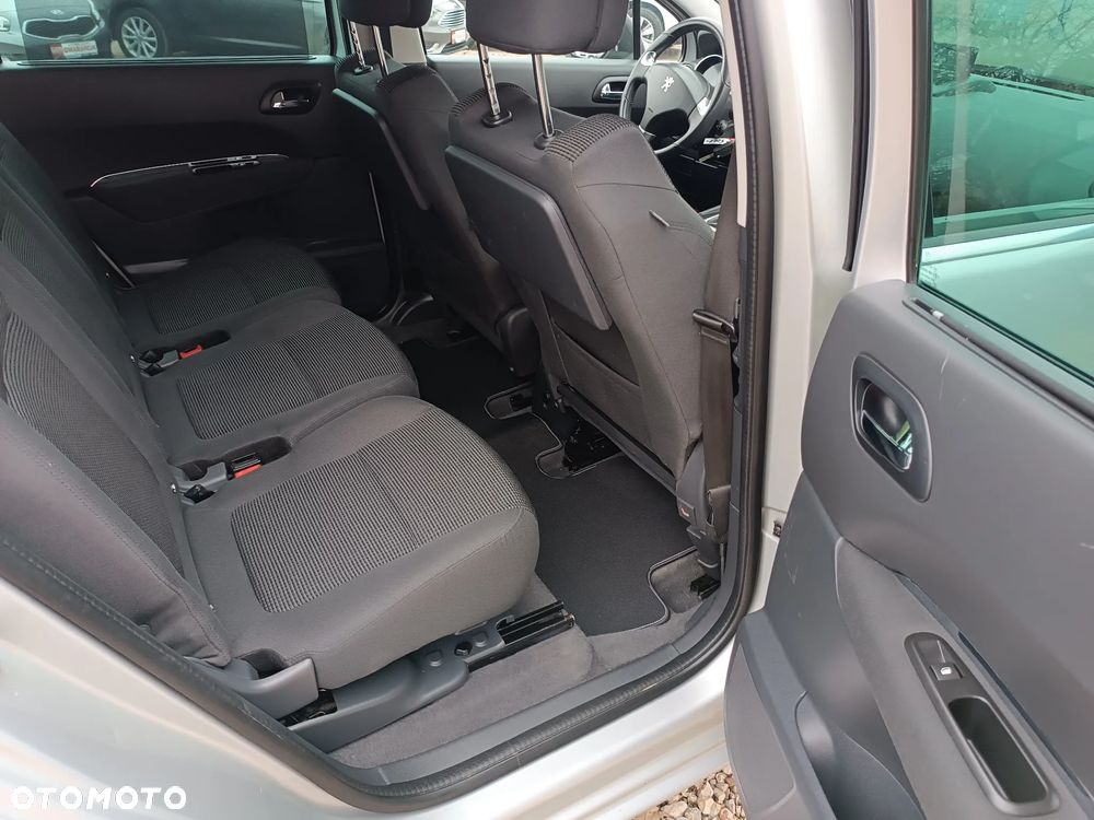 Peugeot 5008 HDI 115 Business-Line - 19