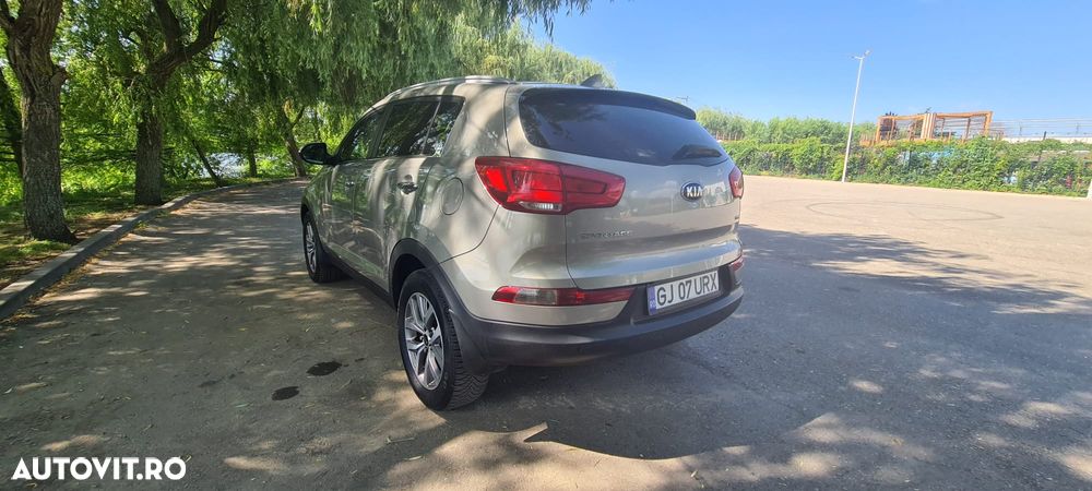 Kia Sportage 2,0 CRDI AWD Dream-Team Edition - 7