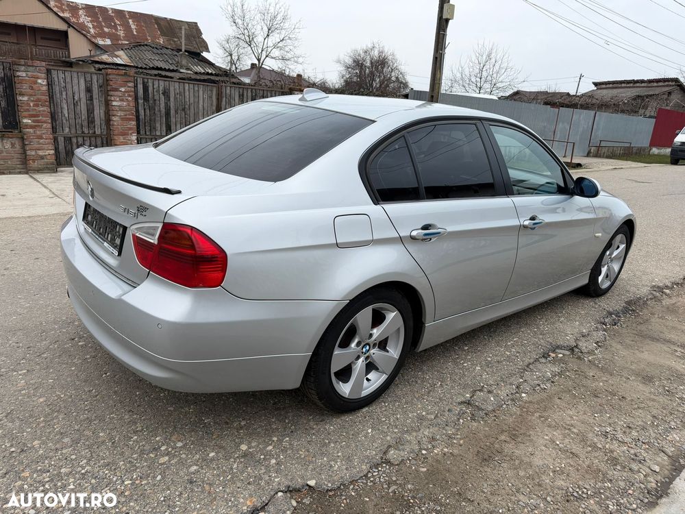 BMW Seria 3 318i - 3