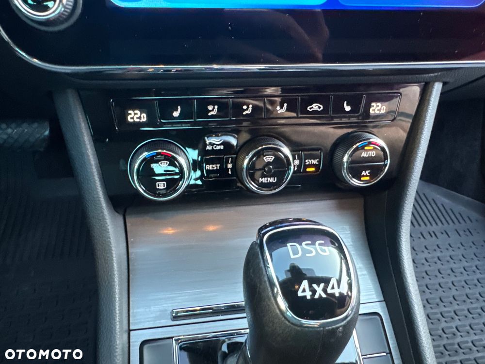 Skoda Superb 2.0 TDI SCR 4x4 Style DSG - 31