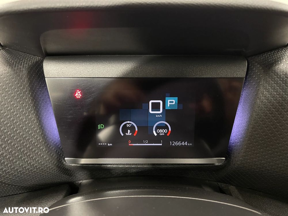 Citroën C4 BlueHDi 130 Stop&Start EAT8 FEEL PACK - 31