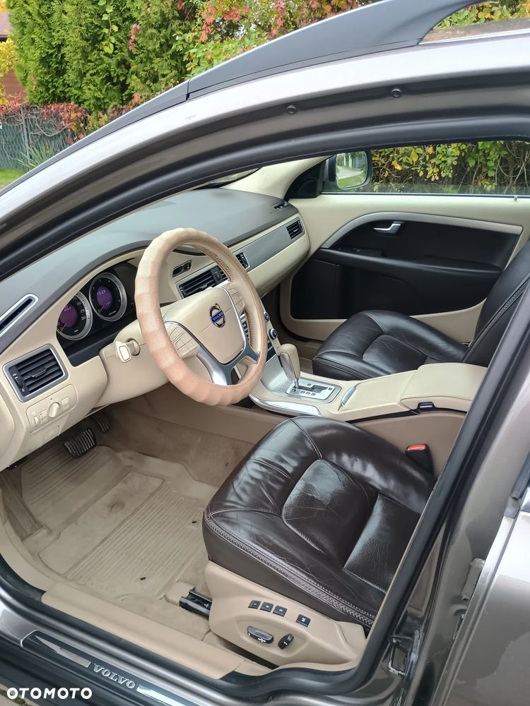 Volvo XC 70 - 10