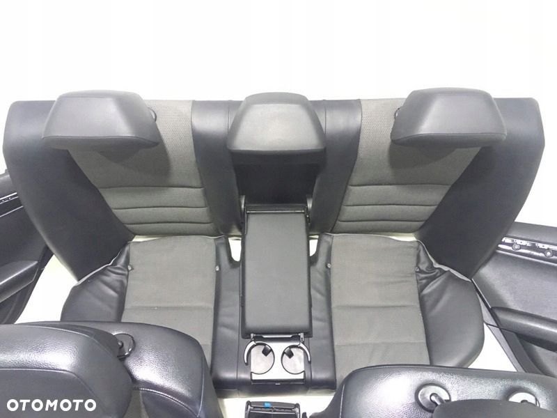 MERCEDES W 204 SEDAN KANAPA FOTELE BOCZKI - 7