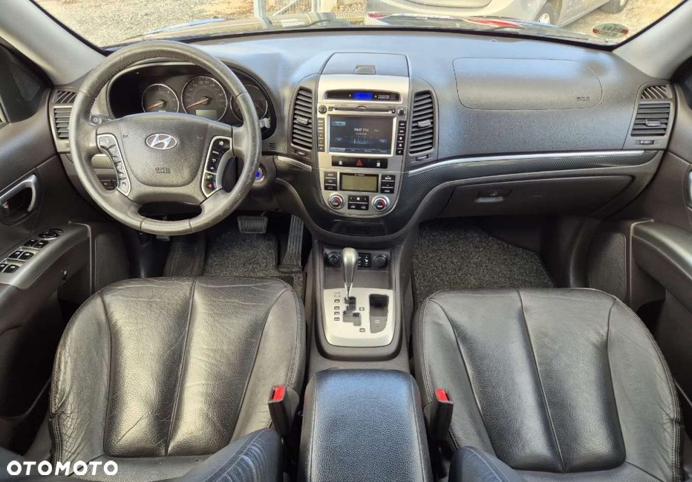 Hyundai Santa Fe - 10