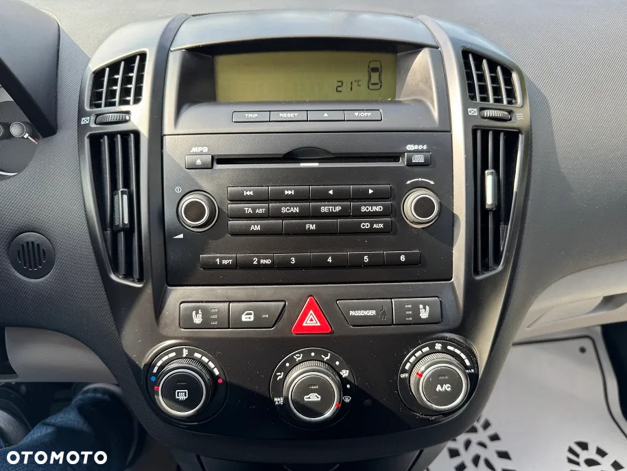 Kia Ceed Cee'd 1.4 Comfort + - 17