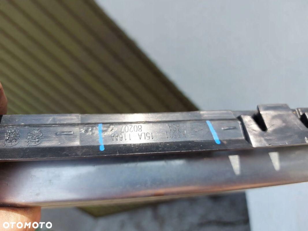 Dodge Challenger Grill Atrapa - 2