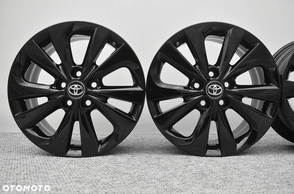 Felgi 7x17 5x114.3 Toyota Corolla Avensis Camry RAV4 C-HR Auris HighLander - 4