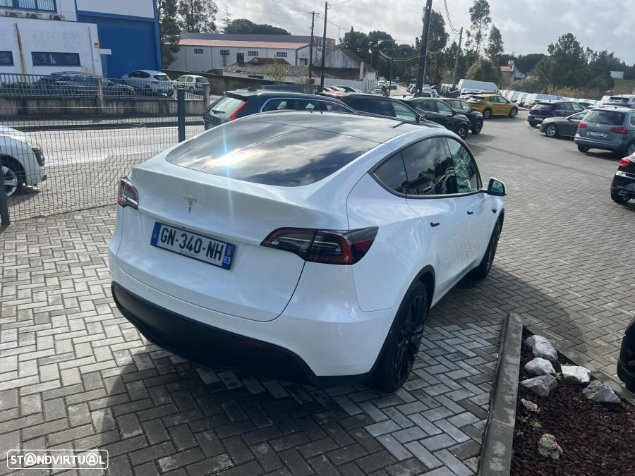 Tesla Model Y RWD - 3