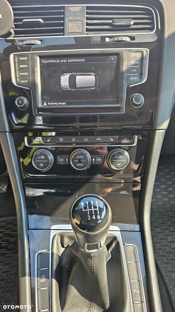 Volkswagen Golf 1.4 TSI BMT Highline - 11