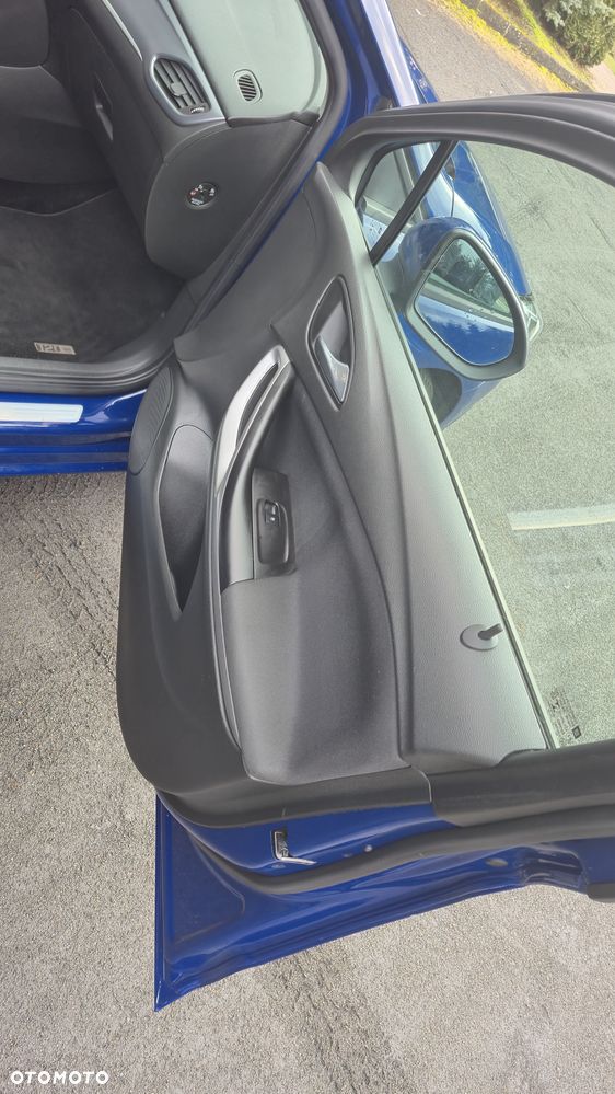 Opel Astra 1.4 Turbo 120 Jahre - 13