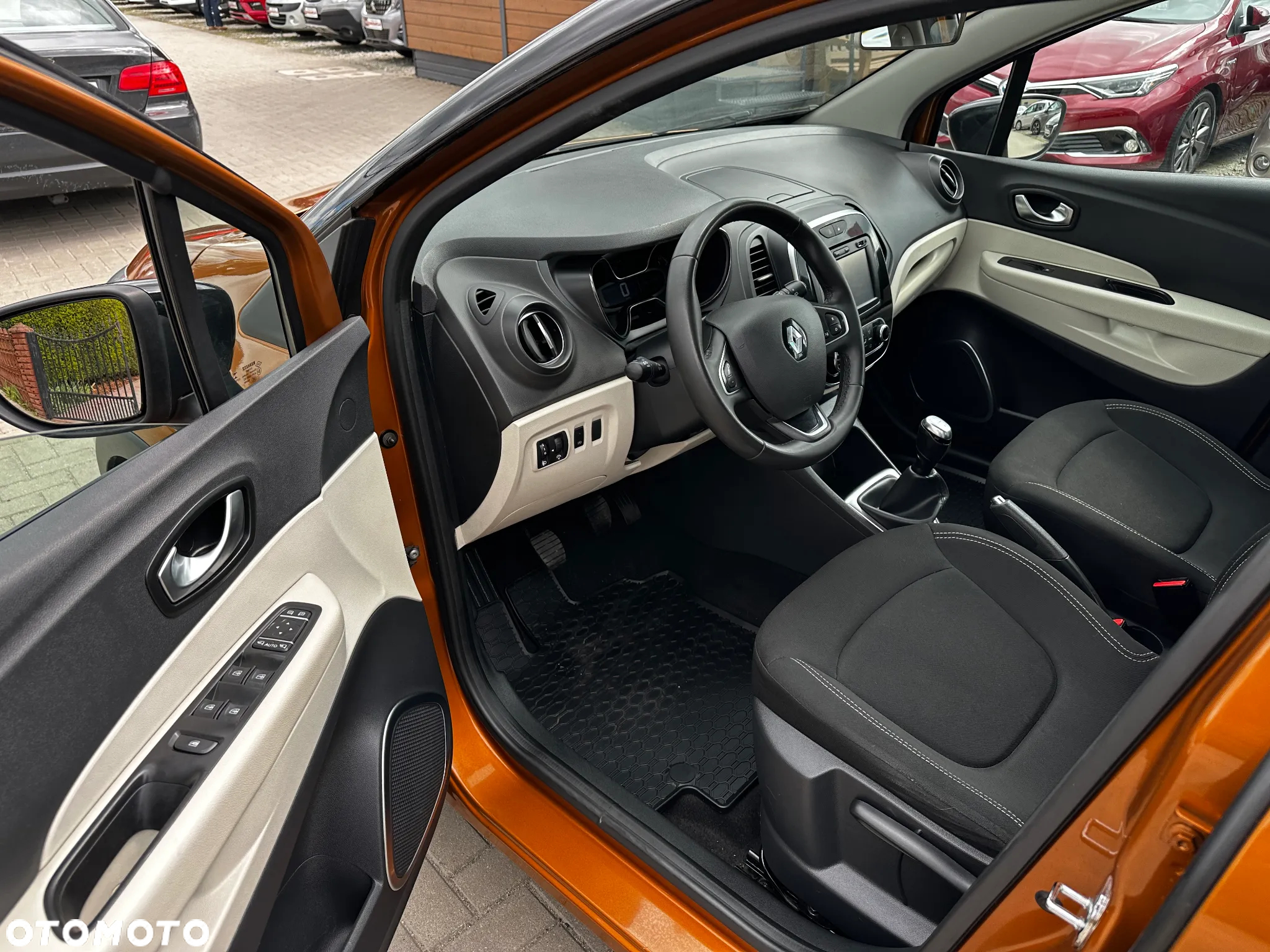 Renault Captur - 6