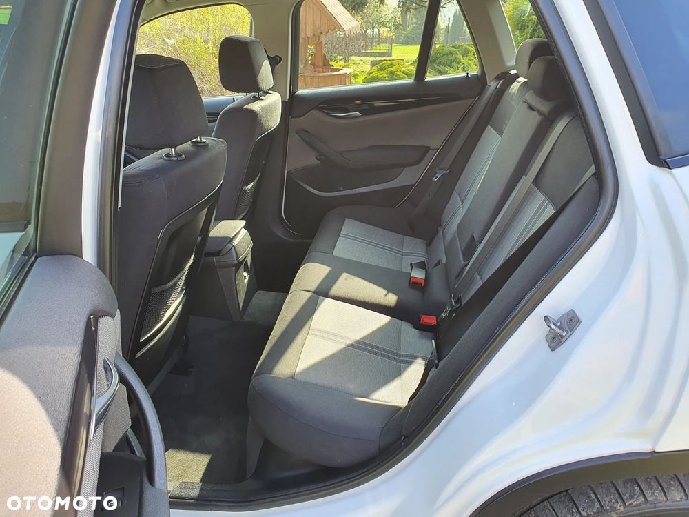 BMW X1 sDrive18d xLine - 21